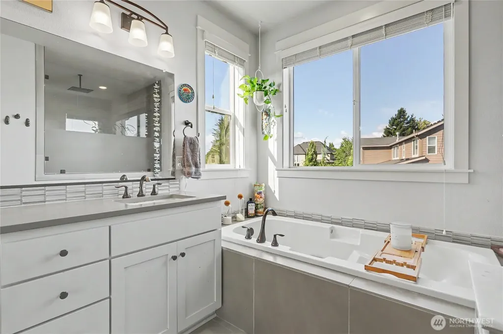 13803 NW 55th Avenue Vancouver WA 98685