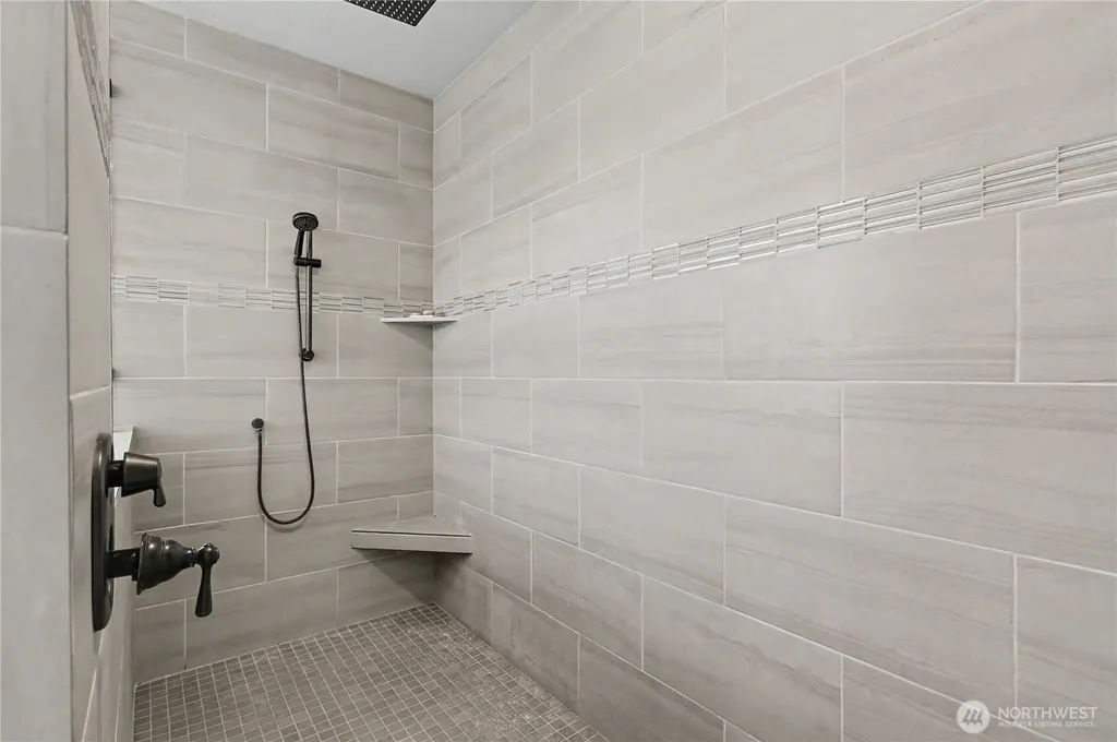 13803 NW 55th Avenue Vancouver WA 98685
