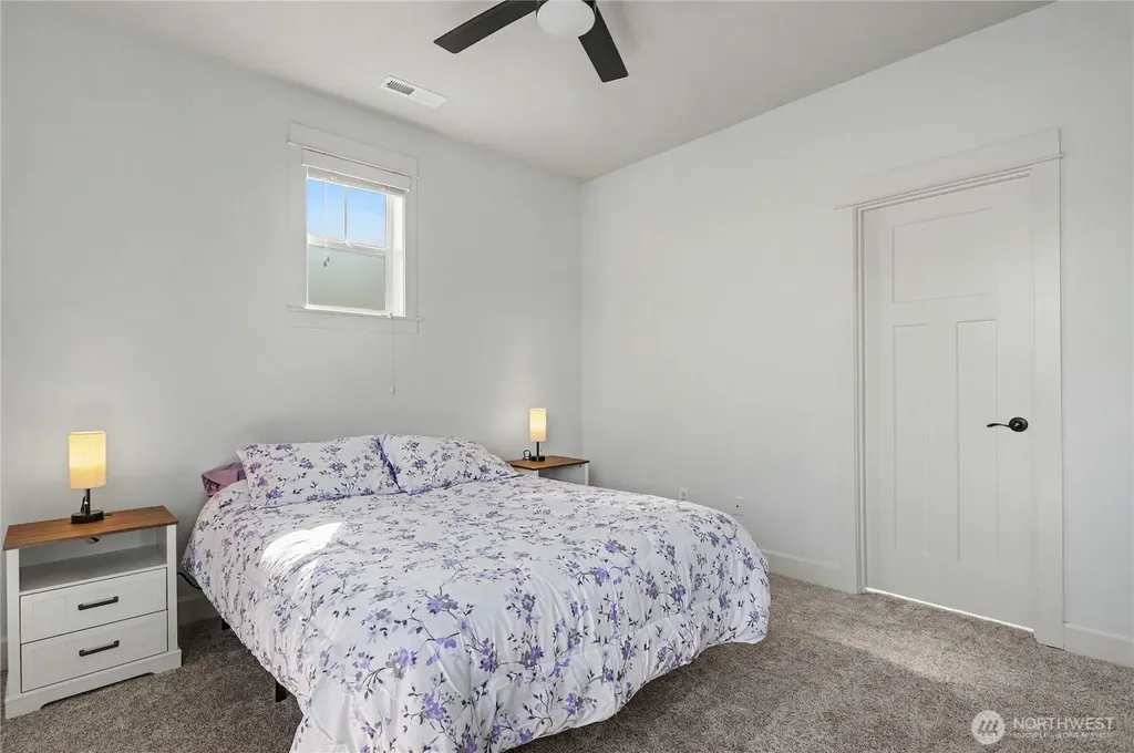13803 NW 55th Avenue Vancouver WA 98685