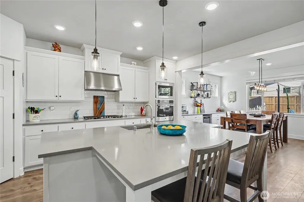 13803 NW 55th Avenue Vancouver WA 98685