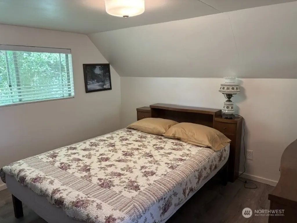 416 South Shore Road Quinault WA 98575
