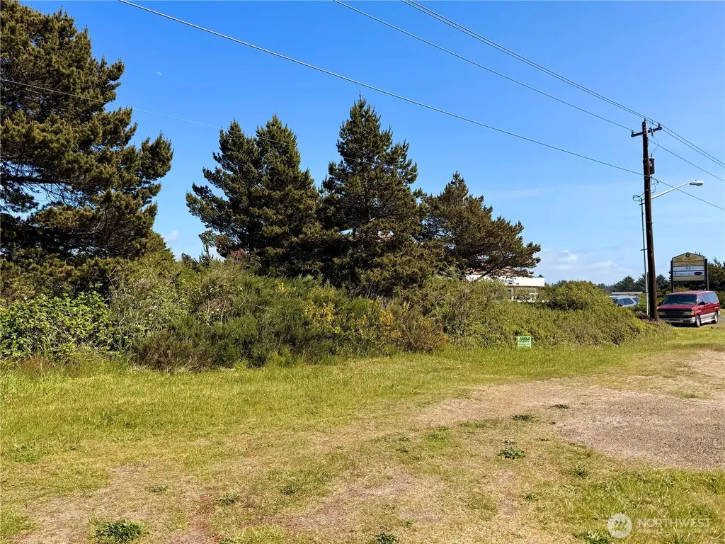 552 Point Brown Avenue NE Ocean Shores WA 98569