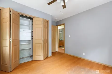 2301 SW Rosario Place Oak Harbor WA 98277