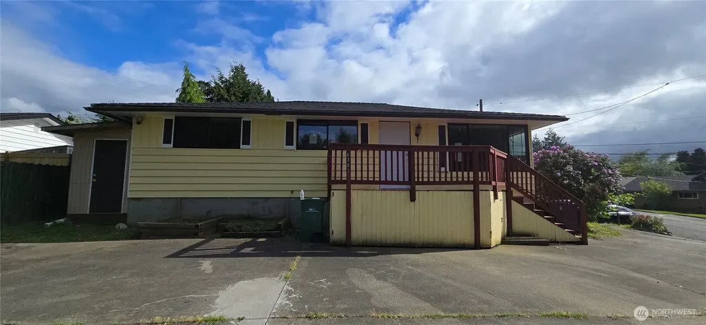 6703 S 120th Street Seattle WA 98178
