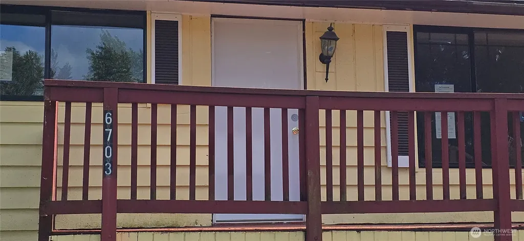 6703 S 120th Street Seattle WA 98178