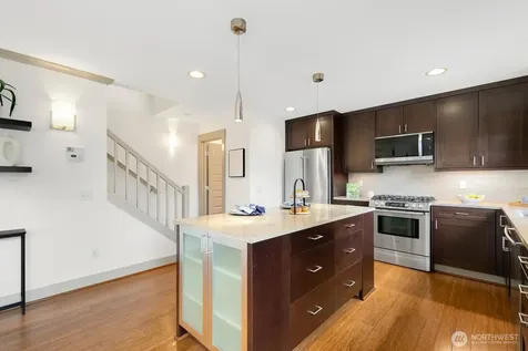 4840 40th Avenue SW Seattle WA 98116