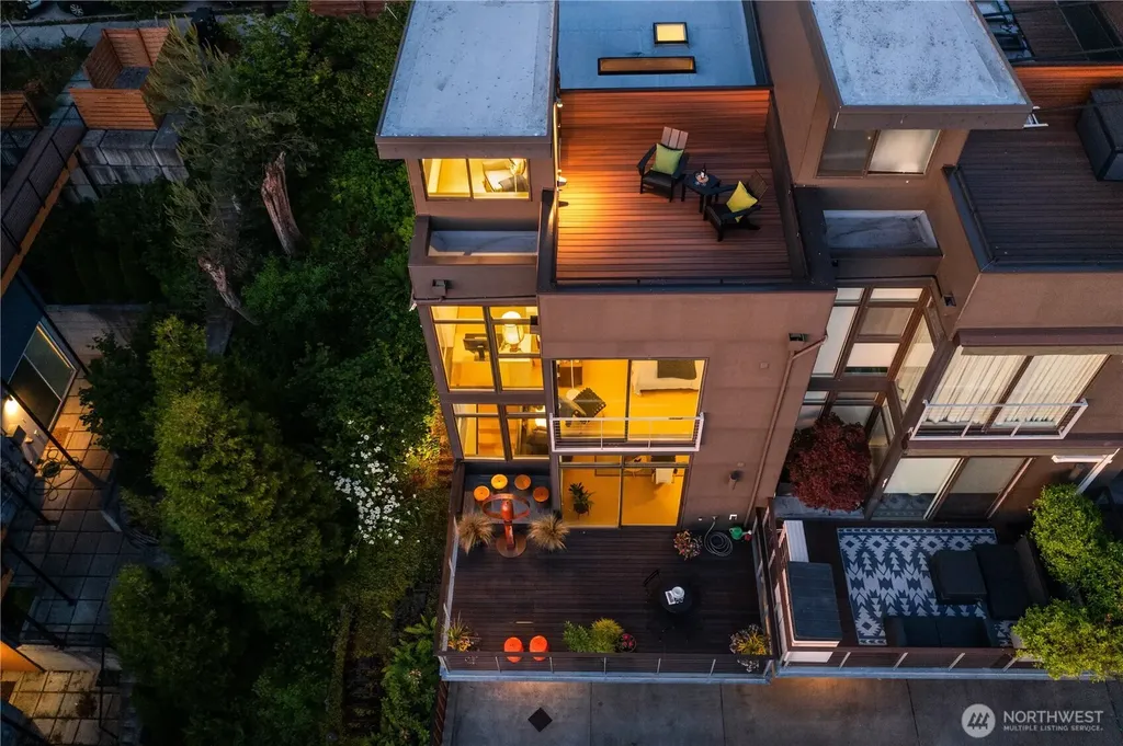 2517 13th Avenue S Seattle WA 98144