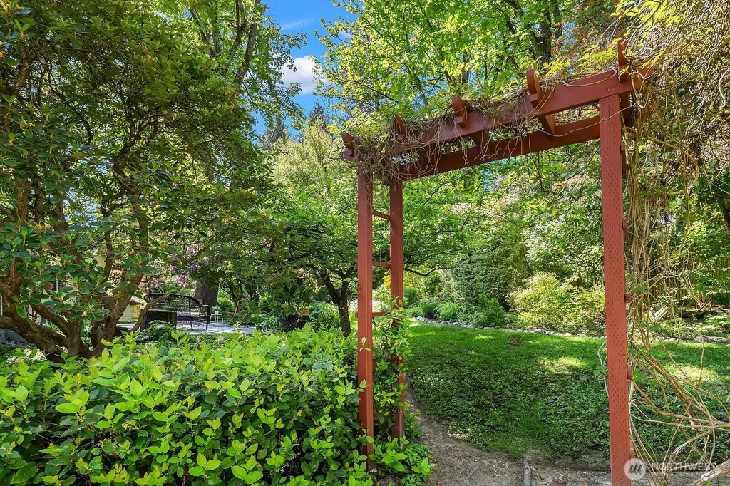 200 154th Place SE Bellevue WA 98007