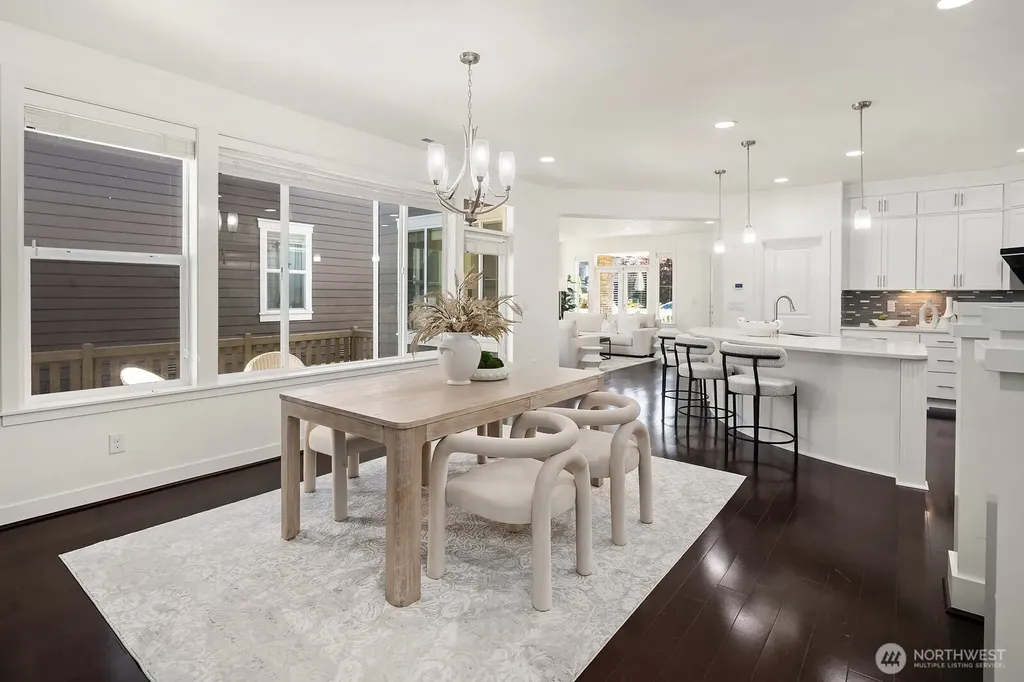 1270 Pine Crest Circle NE Issaquah WA 98029