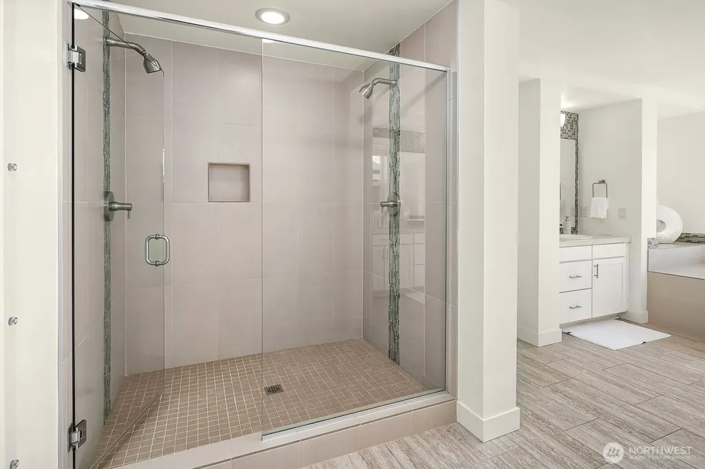 1270 Pine Crest Circle NE Issaquah WA 98029