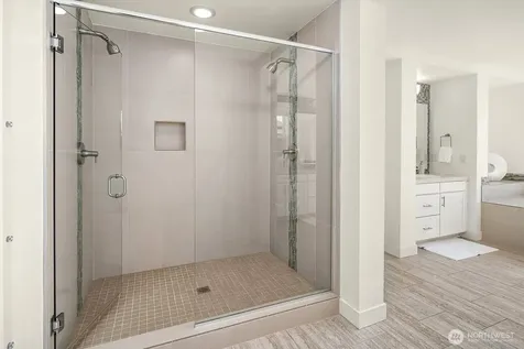 1270 Pine Crest Circle NE Issaquah WA 98029