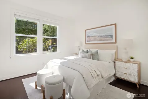 1270 Pine Crest Circle NE Issaquah WA 98029