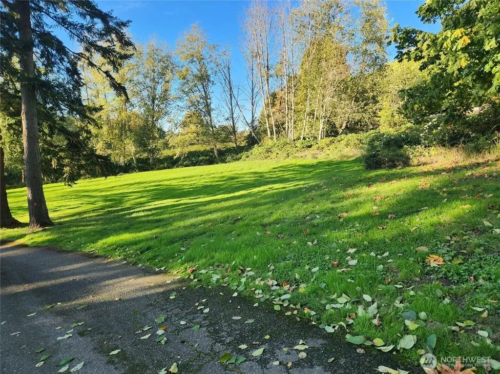 9859 Redmond-woodinville Road NE Redmond WA 98052