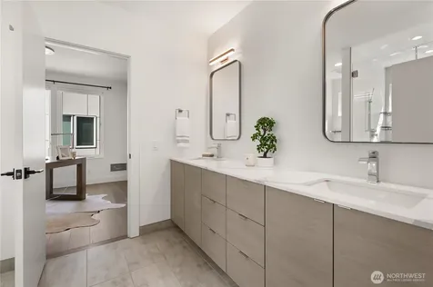 815 N 48th Street Seattle WA 98103