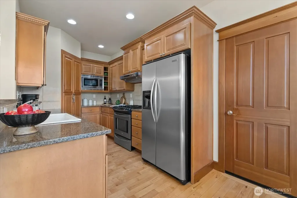 822 235th Place SE Bothell WA 98021