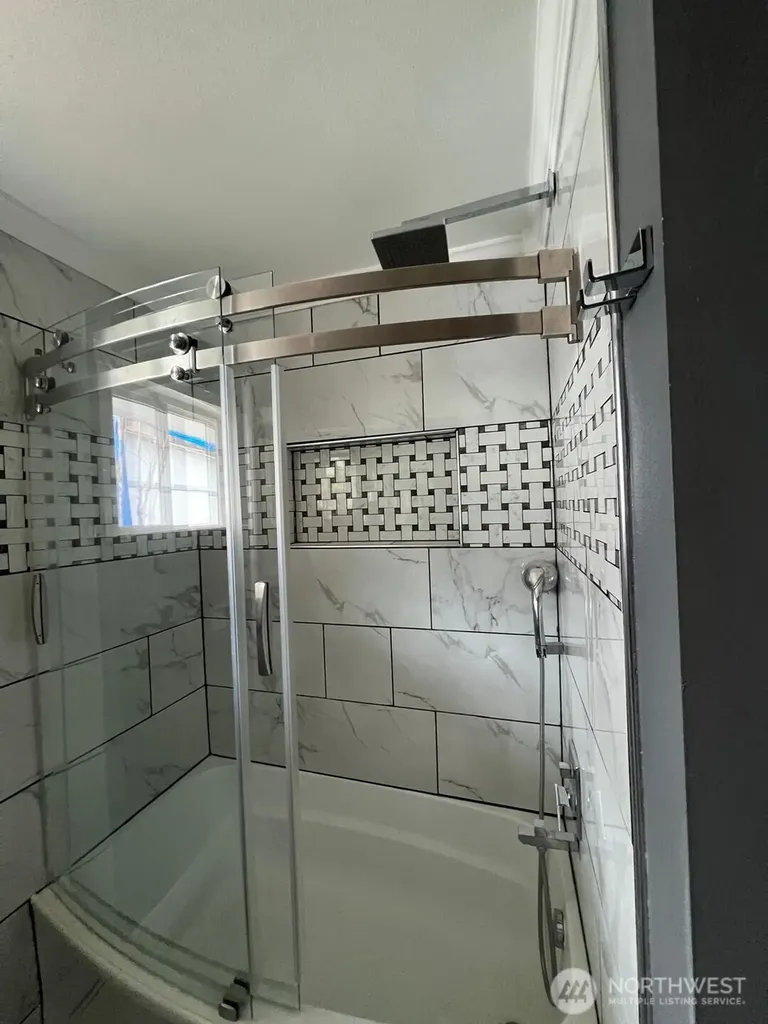 7756 14th Avenue SW Seattle WA 98106