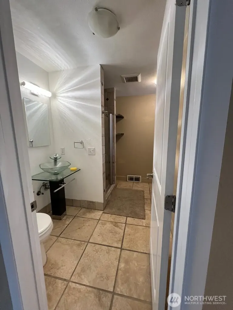 7756 14th Avenue SW Seattle WA 98106