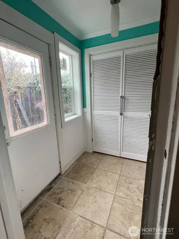 7756 14th Avenue SW Seattle WA 98106
