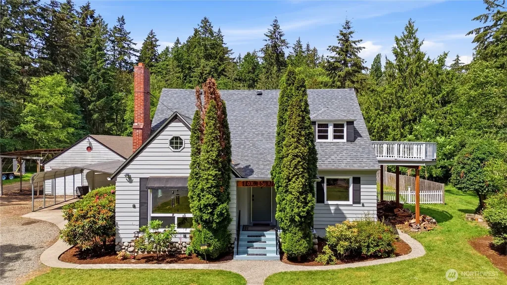 840 11th Avenue Fox Island WA 98333