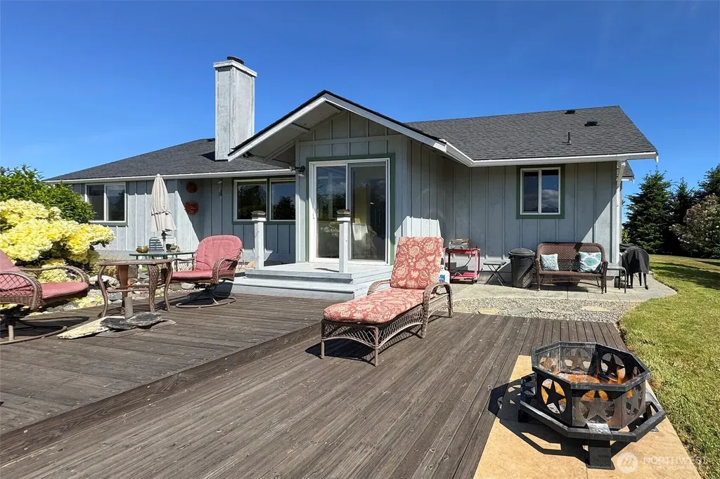 101 Timothy Lane Sequim WA 98382