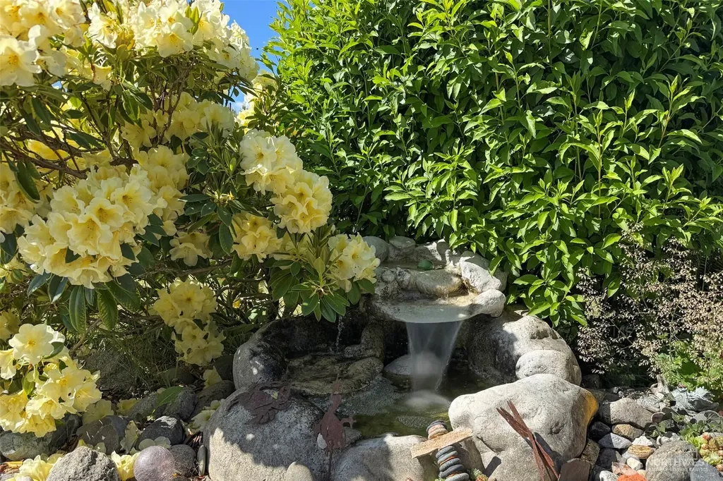 101 Timothy Lane Sequim WA 98382