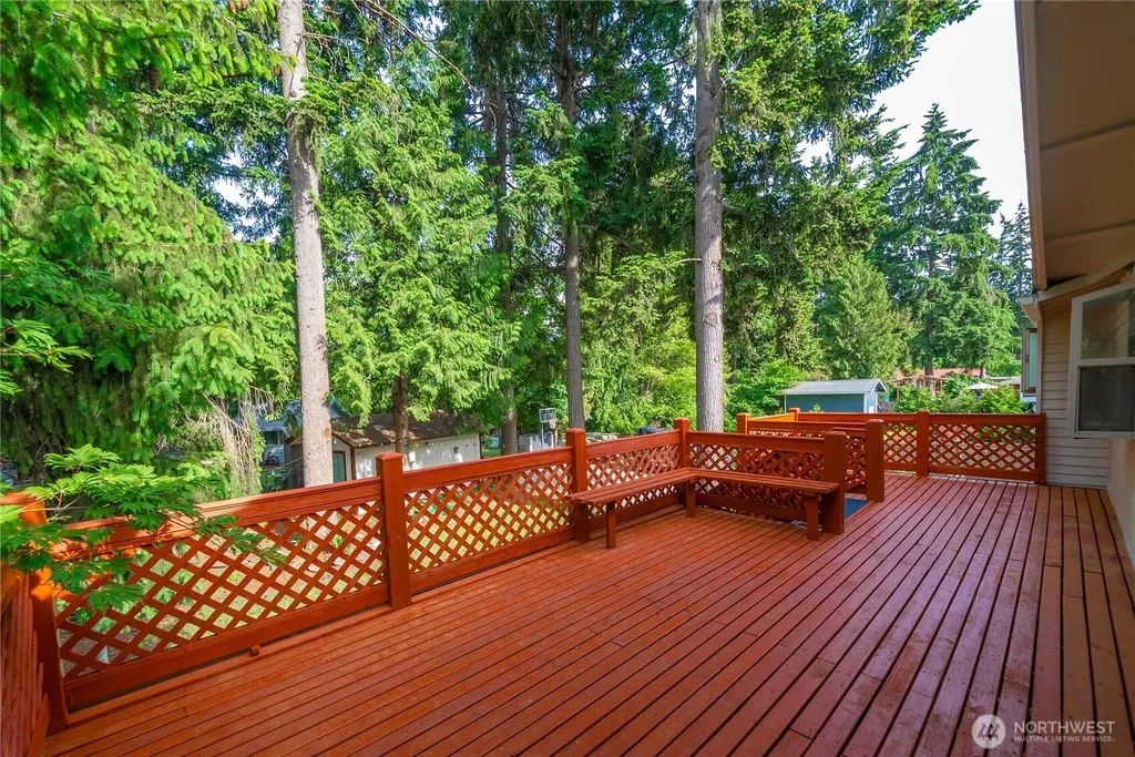 9927 63rd Avenue Ct E Puyallup WA 98373