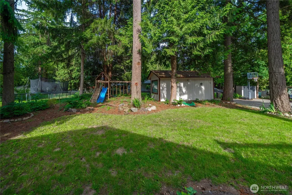 9927 63rd Avenue Ct E Puyallup WA 98373