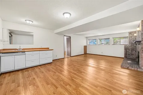 9927 63rd Avenue Ct E Puyallup WA 98373
