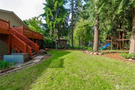 9927 63rd Avenue Ct E Puyallup WA 98373
