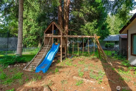 9927 63rd Avenue Ct E Puyallup WA 98373