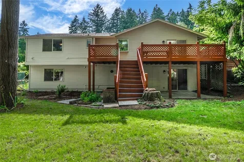 9927 63rd Avenue Ct E Puyallup WA 98373