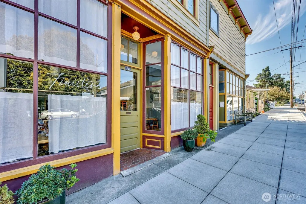 828 Tyler Street Port Townsend WA 98368