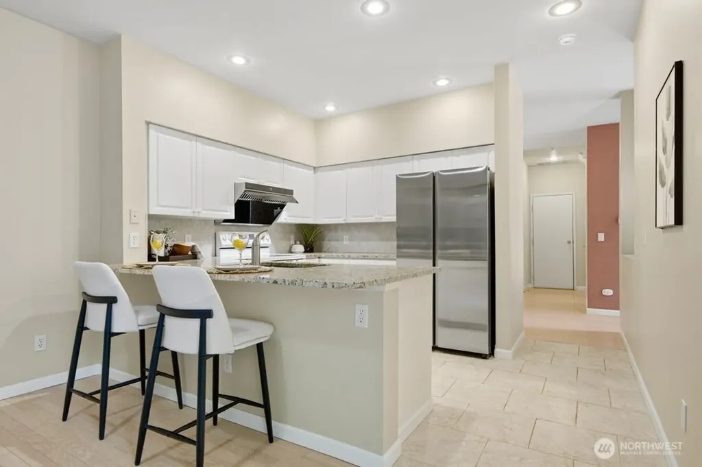 6699 SE Cougar Mountain Way Bellevue WA 98006