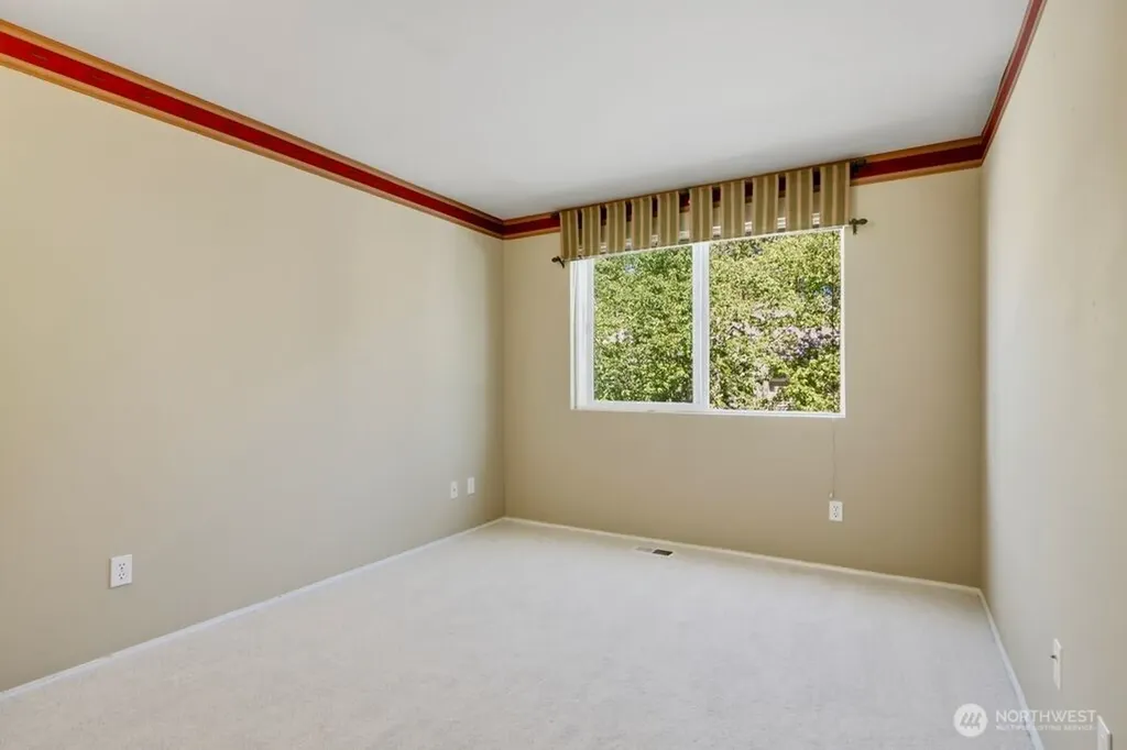 6699 SE Cougar Mountain Way Bellevue WA 98006