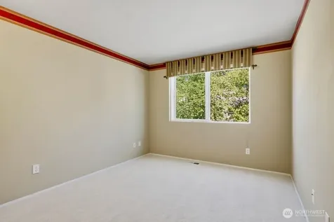 6699 SE Cougar Mountain Way Bellevue WA 98006
