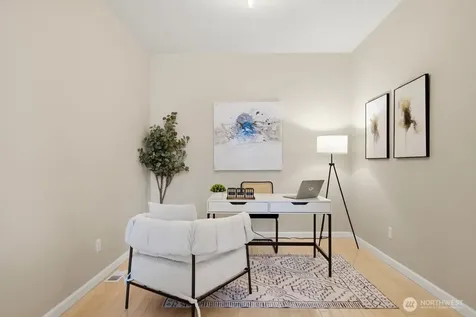 6699 SE Cougar Mountain Way Bellevue WA 98006