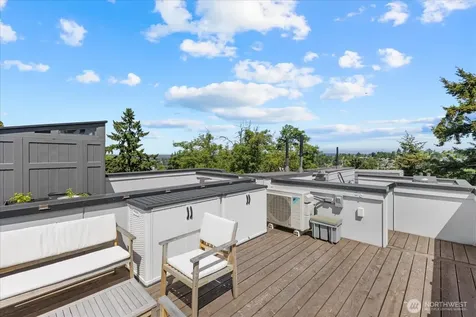 1428 24th Avenue Seattle WA 98122