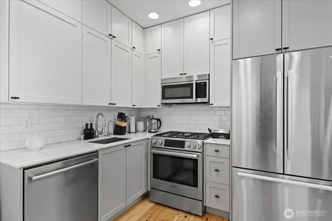 1428 24th Avenue Seattle WA 98122