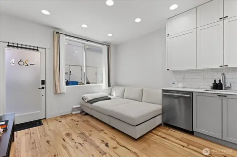 1428 24th Avenue Seattle WA 98122