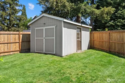 3715 NE 10th Court Renton WA 98056