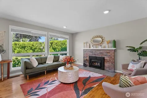 3715 NE 10th Court Renton WA 98056