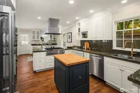 818 E Edgar Street Seattle WA 98102
