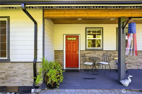 19319 76th Avenue W Lynnwood WA 98036
