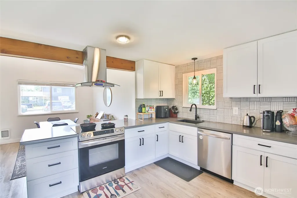 1513 Virginia Avenue Everett WA 98201