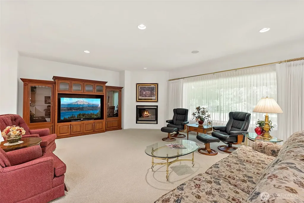 1550 E Old Ranch Road Allyn WA 98524