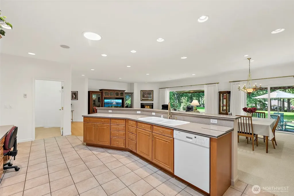 1550 E Old Ranch Road Allyn WA 98524