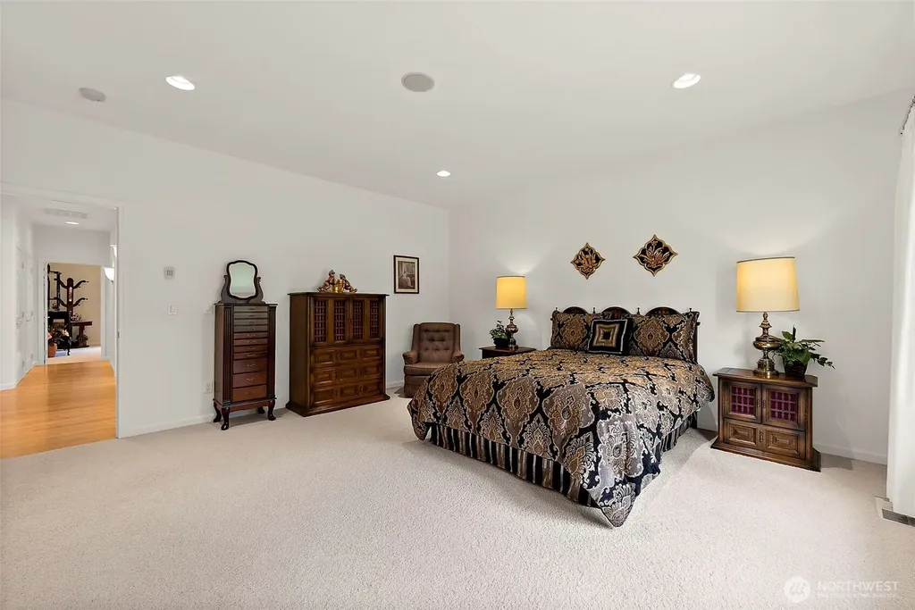 1550 E Old Ranch Road Allyn WA 98524