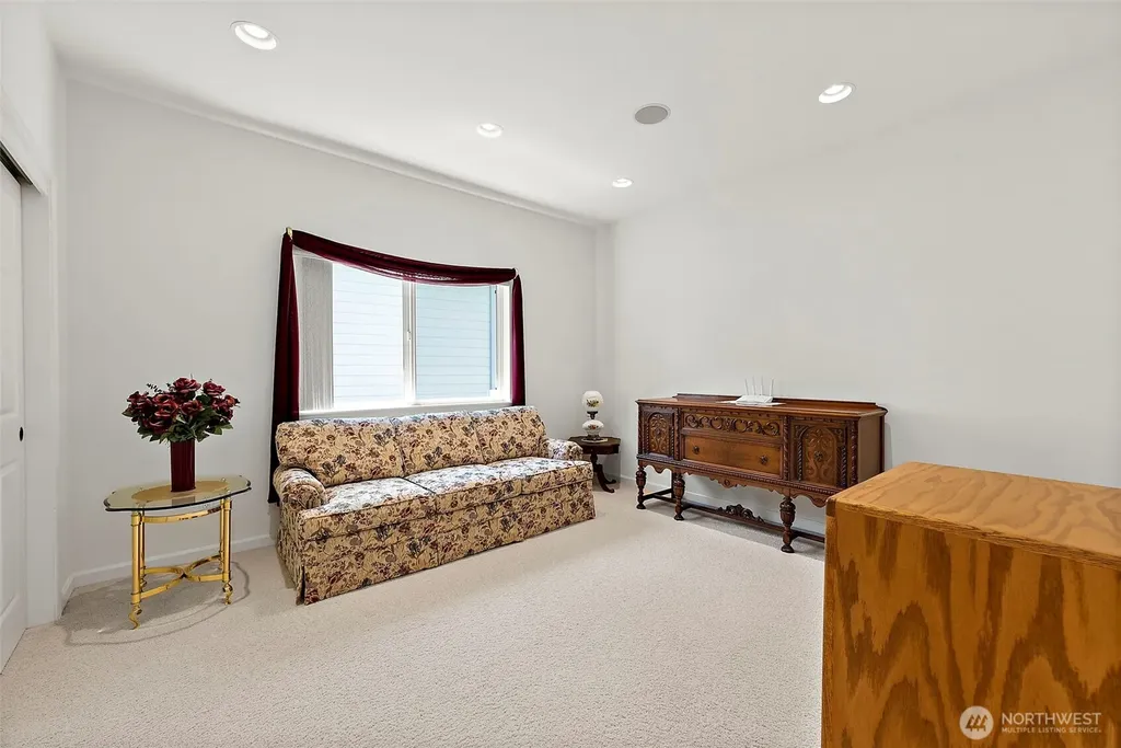 1550 E Old Ranch Road Allyn WA 98524