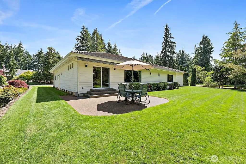 1550 E Old Ranch Road Allyn WA 98524