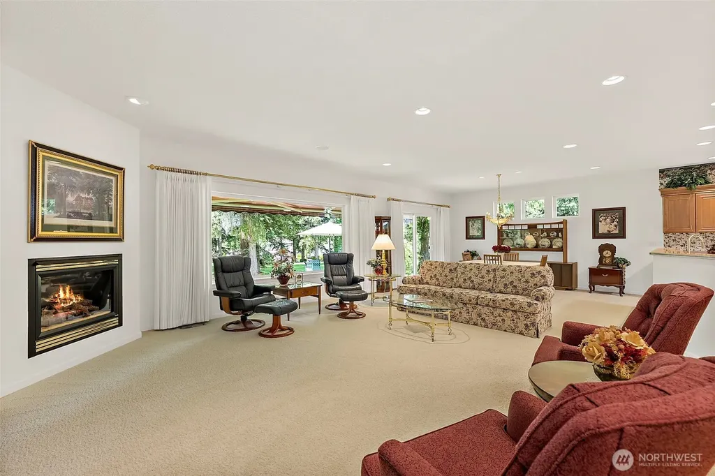 1550 E Old Ranch Road Allyn WA 98524